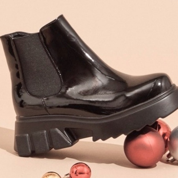 #47 Maxine Chelsea Chunky Heel Low Boots - Picture 6 of 8